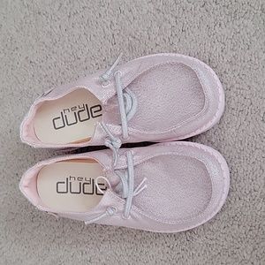 Toddler girls Hey Dude pink size 9